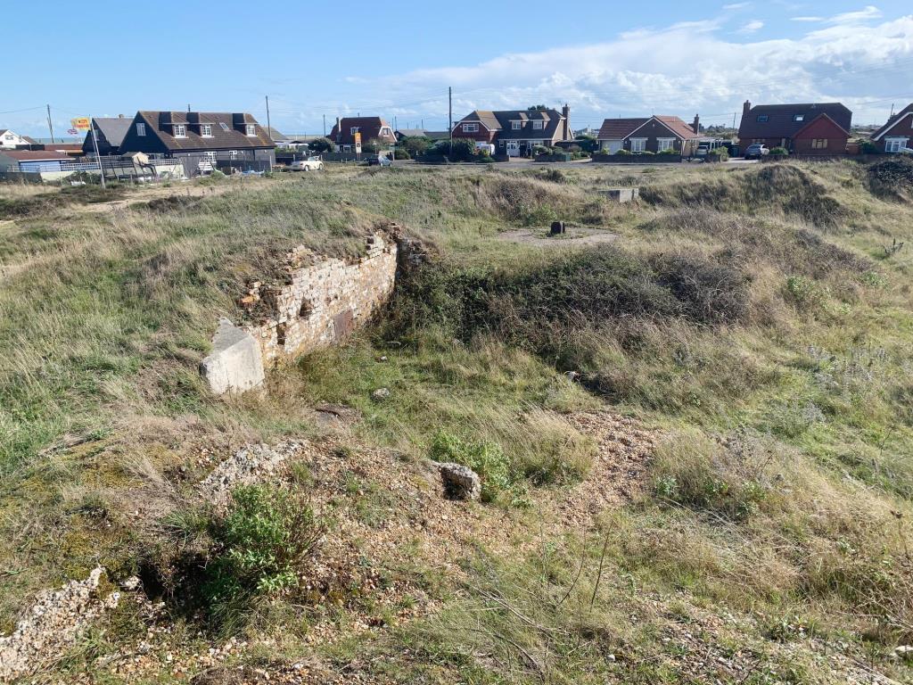Lot: 46 - APPROXIMATELY 26 ACRES OF FREEHOLD LAND INCORPORATING THE REMAINS OF NAPOLEONIC FORT - 